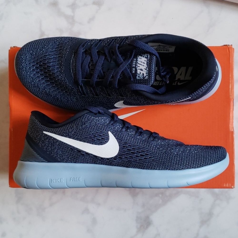 NWT Nike Free RN Women's shoes sz 7